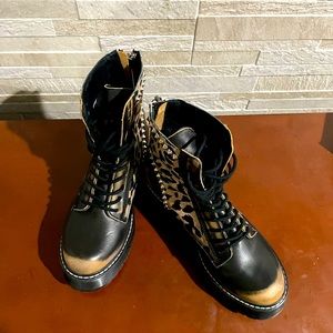 **STEVE MADDEN Combat boots** On trend lug sole boots with stud embellishments!